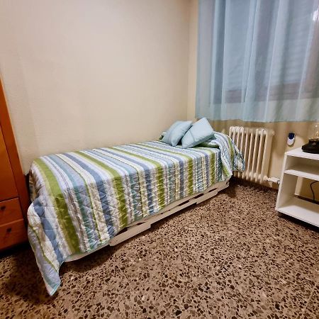 Apartamento Montse サラゴサ エクステリア 写真